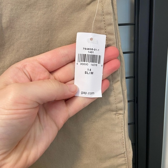 NWT |‎ Gap boy’s slim khaki shorts — size 14 - Picture 2 of 7